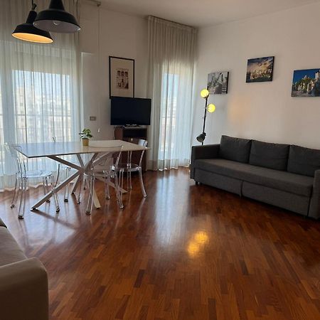 Ferienwohnung Guest Corso Italia Bari Exterior foto